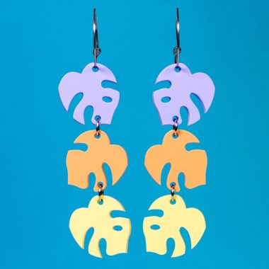 Pendientes monstera tonos pastel verano Pendientes monstera tonos pastel verano
