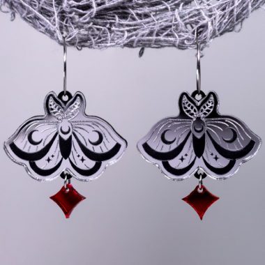 Pendientes polillas espejo con brillante rojo
