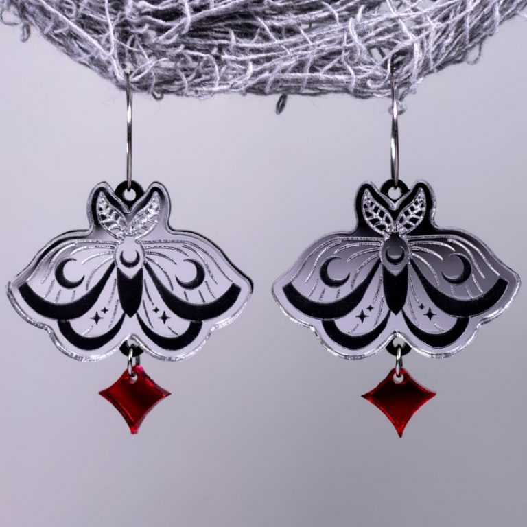 Pendientes polillas espejo con brillante rojo