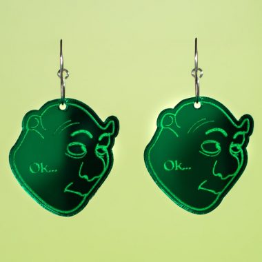 Pendientes meme sticker en color verde espejo Pendientes meme sticker en color verde espejo