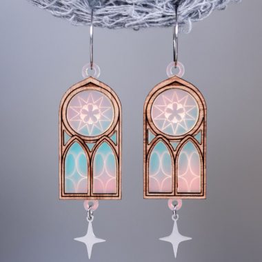 Pendientes metacrilato acrilico vidrieras de madera con brillo de colores Pendientes metacrilato acrilico vidrieras de madera con brillo de colores