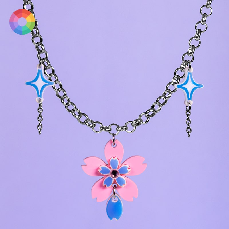 Collar de flor de cerezo de colores con cadena de acero inoxidable y hojas holográficas