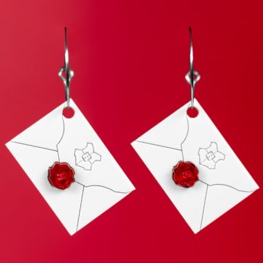 Pendientes carta Hogwarts. Accesorios películas Harry Potter