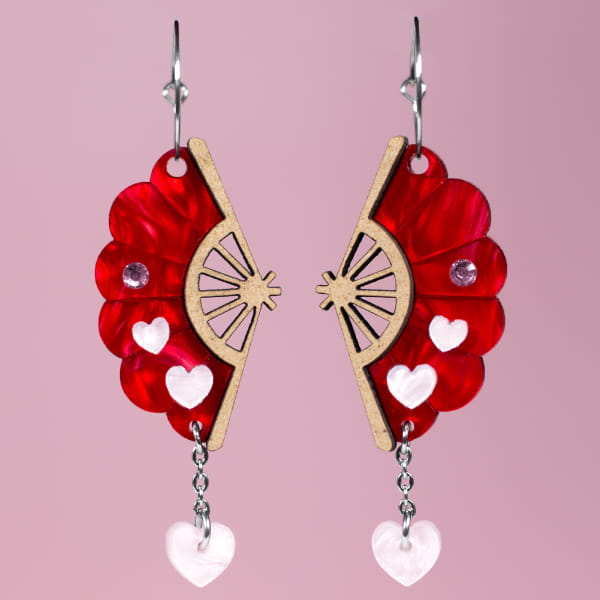 Pendientes acrílicos apra San Valentín, abanico nacarado con corazones Neoplanet