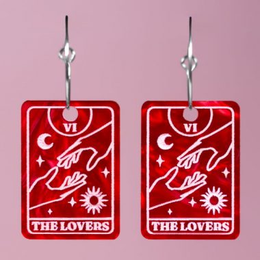 Pendientes cartas Tarot The Lovers, en acrílico nacarado y pintados a mano Neoplanet Pendientes cartas Tarot The Lovers, en acrílico nacarado y pintados a mano Neoplanet