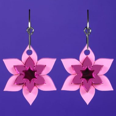 Pendientes acrílicos de flor clematis rosa Neoplanet
