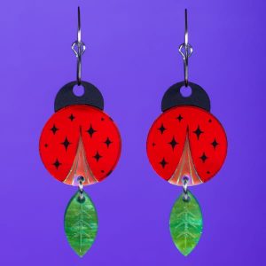 Pendientes acrílicos Mariquita con efecto espejo y colores brillantes de primavera Neoplanet